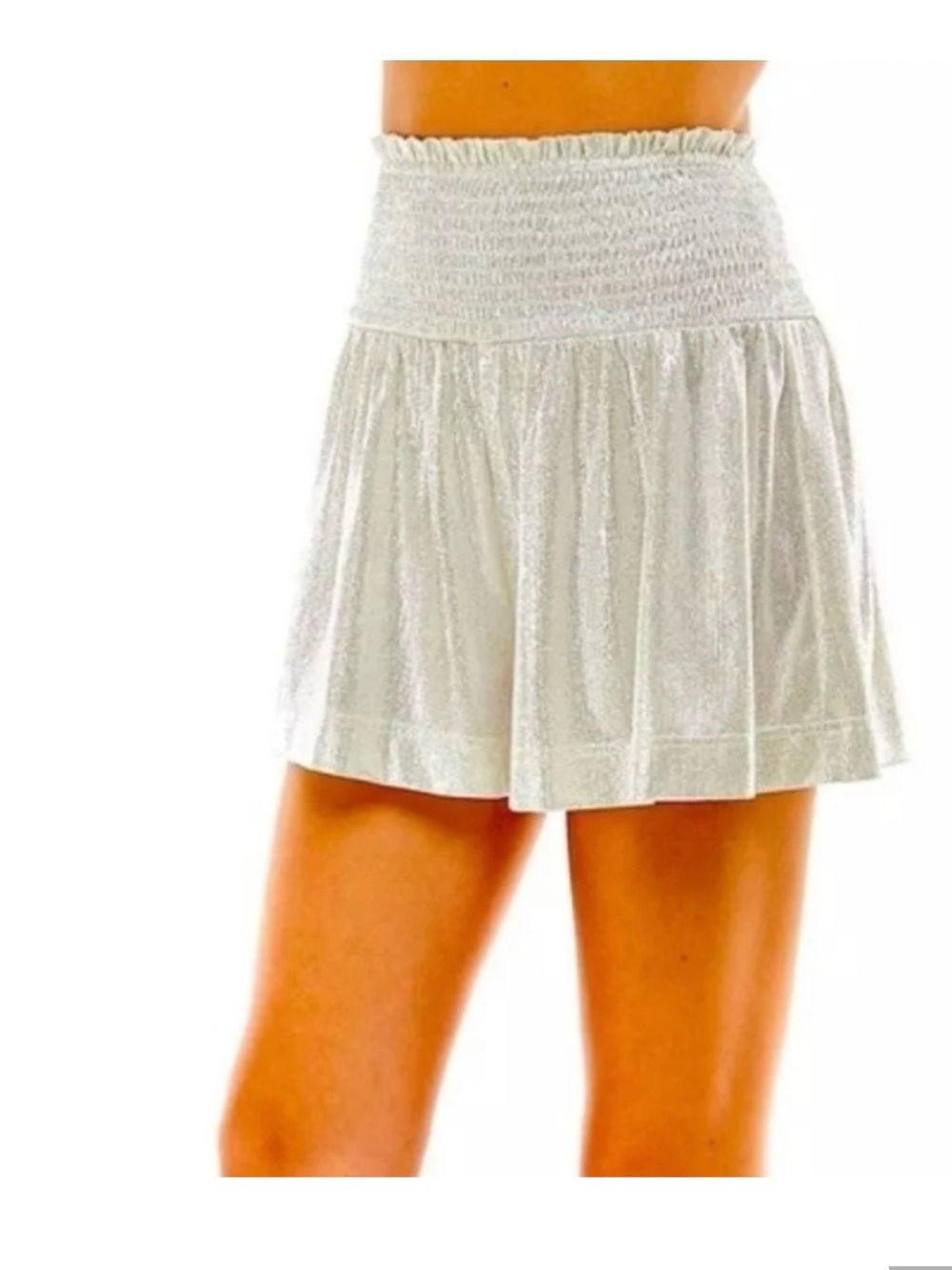 TCEC Cream/Silver Shimmery Smocked High-Waist Shorts Sz- Medium